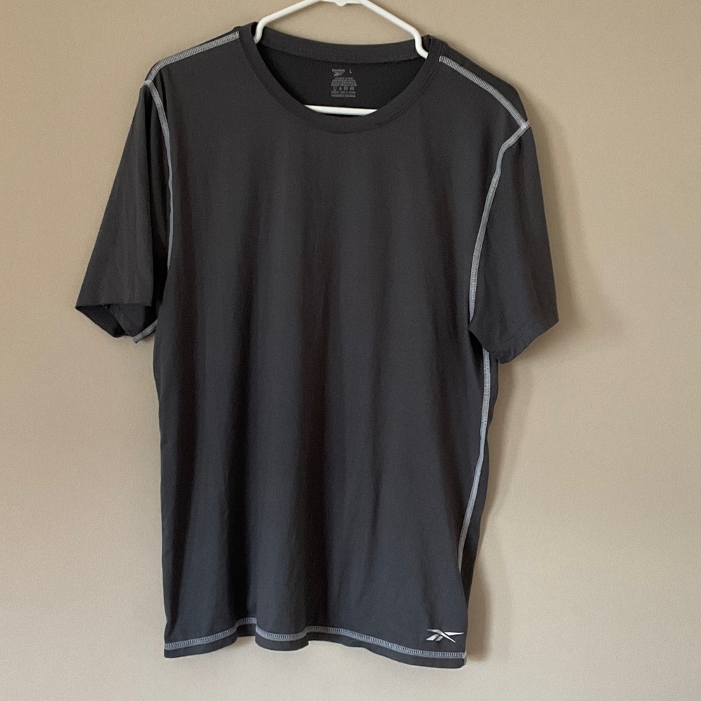 Reebok Men's Gray Performance Tee